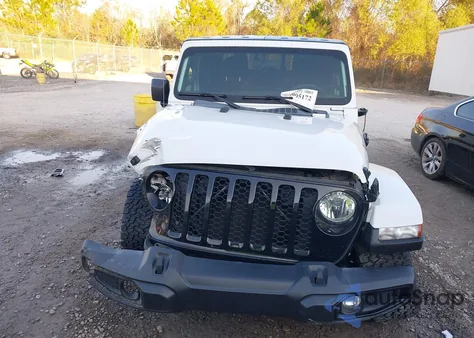 2023 Jeep Gladiator Willys 4X4 z USA, uszkodzony, nr VIN 1C6HJTAGXPL548617